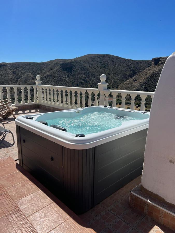 Rambla Retreats Apartment Rojo With Shared Pool & Hot Tub Stunning Views In Oria Dış mekan fotoğraf